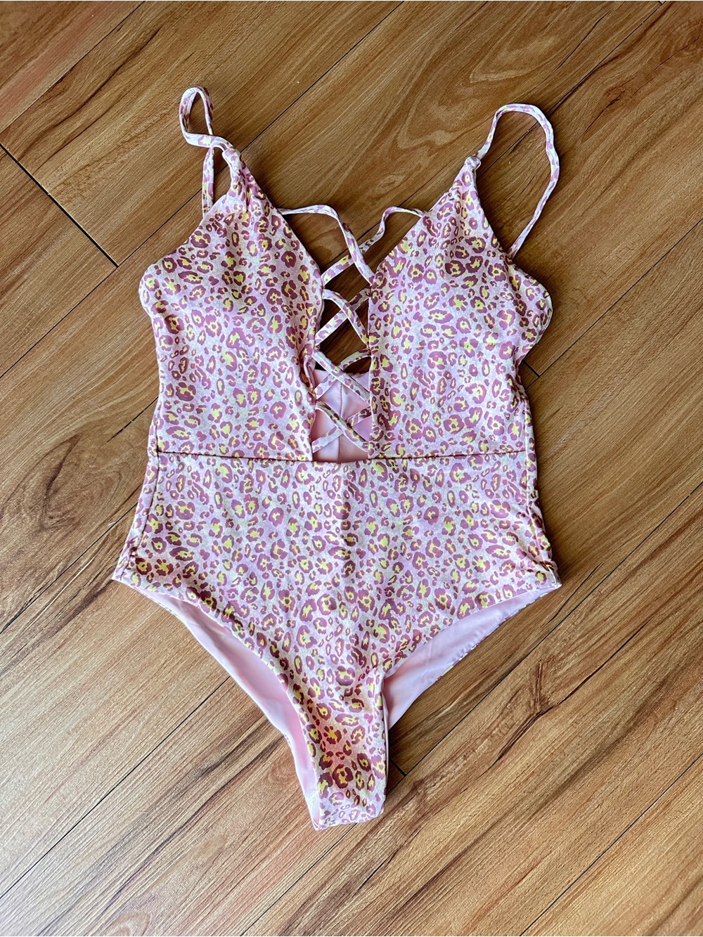 Dippin' Daisy's Pink Leopard Print One Piece Bikini Swimsuit NWT Size Small